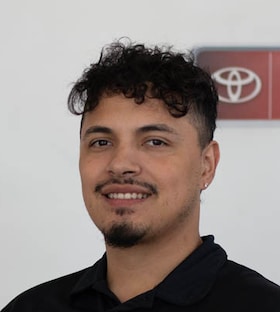 Staff member Gustavo Godoy from ID_8c192e