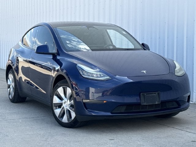 Used 2023 Tesla Model Y Long Range with VIN 7SAYGDEE5PA092499 for sale in Dallas, TX