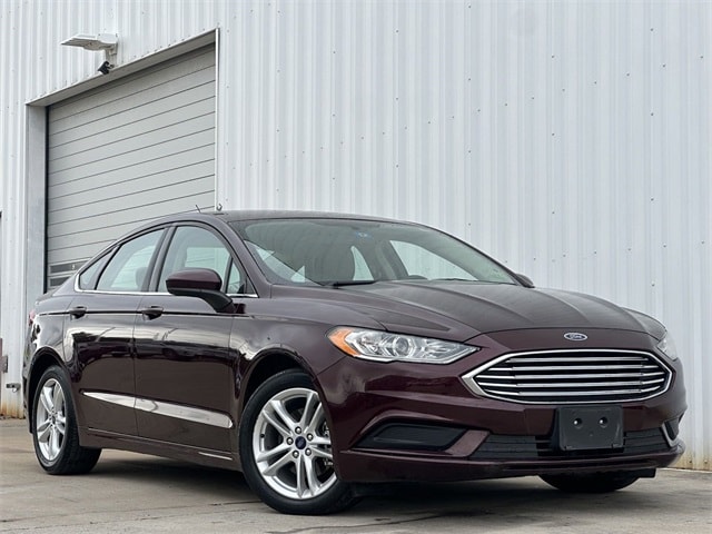 Used 2018 Ford Fusion SE with VIN 3FA6P0HD8JR240241 for sale in Dallas, TX