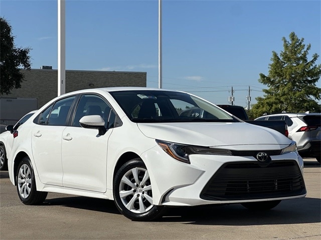 Used 2024 Toyota Corolla LE with VIN 5YFB4MDE1RP083757 for sale in Dallas, TX