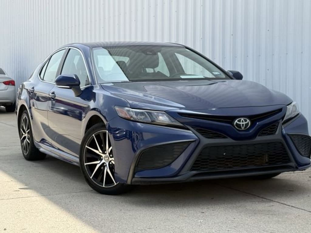 Used 2024 Toyota Camry SE Sedan