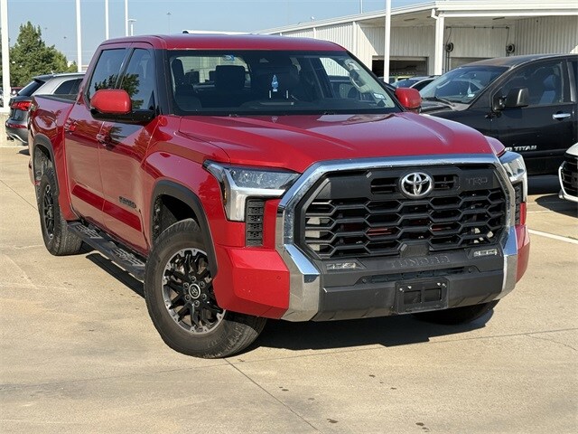 2022 Toyota Tundra SR5 photo 2