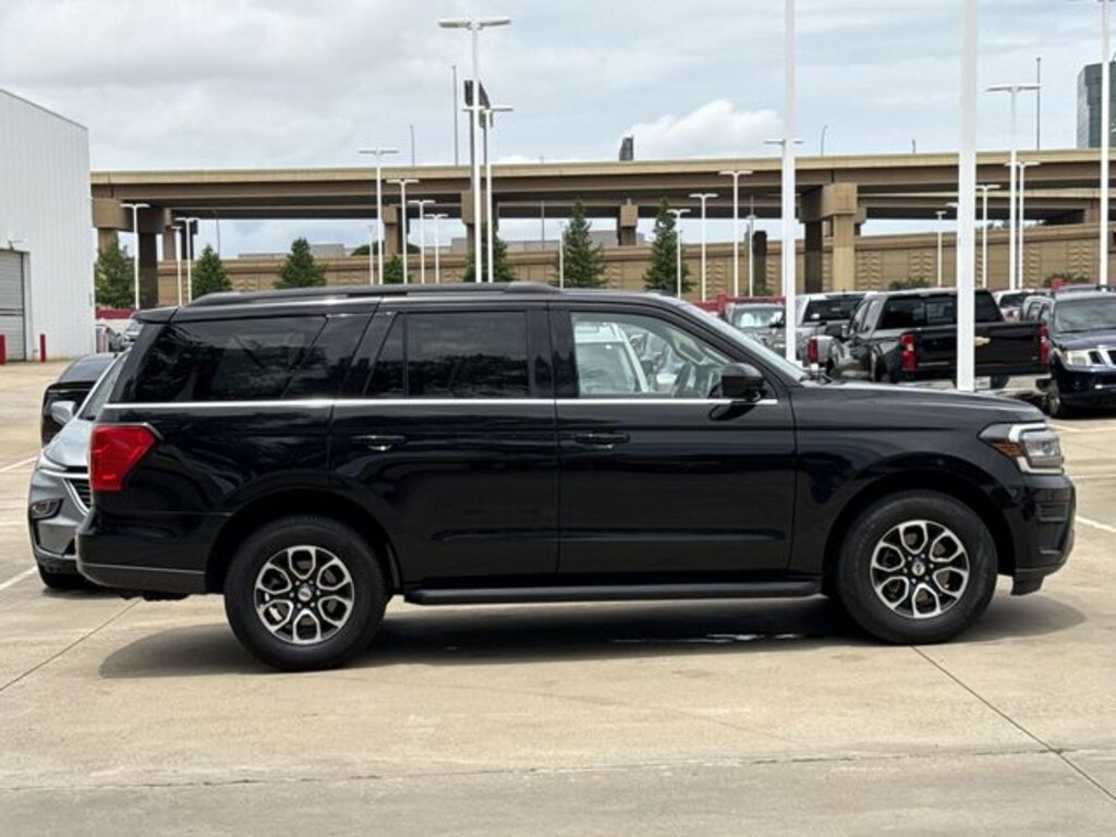 Used 2024 Ford Expedition XLT SUV