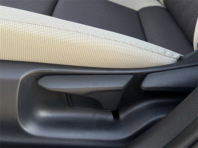 2026 Toyota Corolla LE - Photo 28