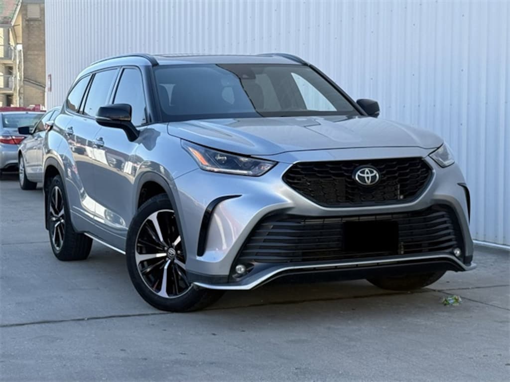 Used 2021 Toyota Highlander XSE SUV