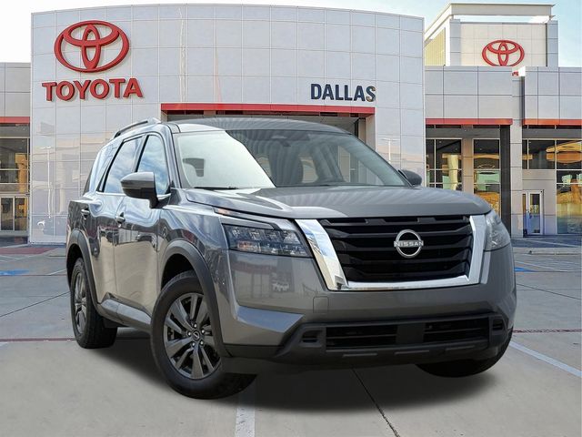 2024 Nissan Pathfinder SV 4WD's photo