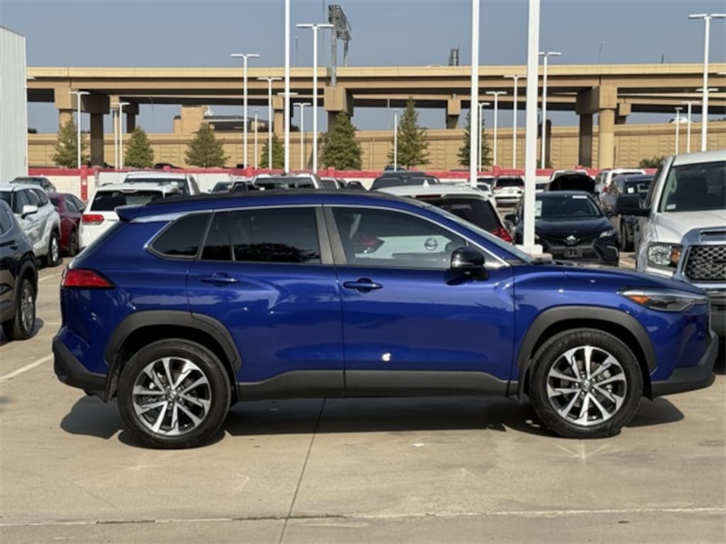 Used 2025 Toyota Corolla Cross XLE SUV