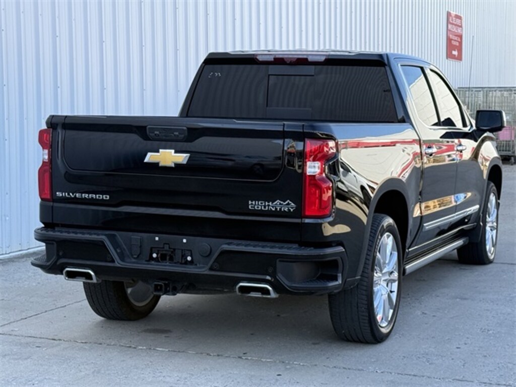 Used 2024 Chevrolet Silverado 1500 High Country Truck Crew Cab