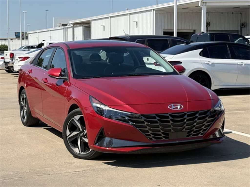 Used 2023 Hyundai Elantra Limited Sedan