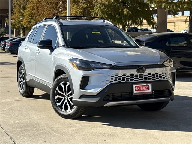 2026 Toyota Corolla Cross SE's photo