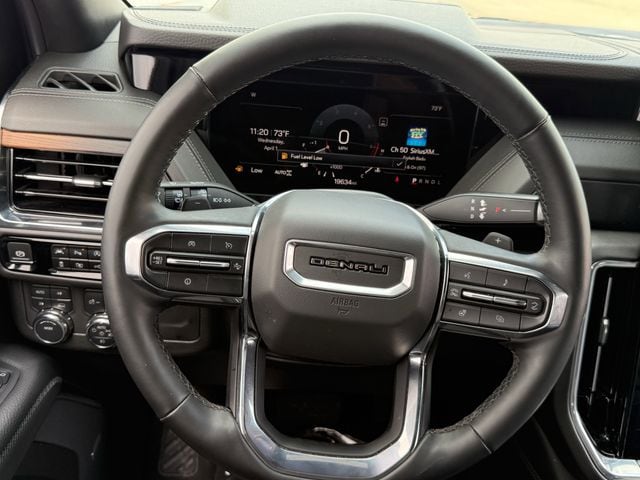 2025 GMC Yukon XL Denali - Photo 14