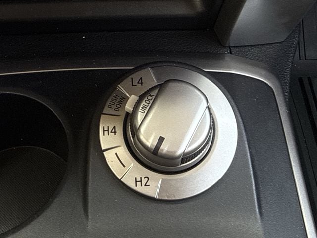 2022 Toyota 4Runner SR5 Premium - Photo 22