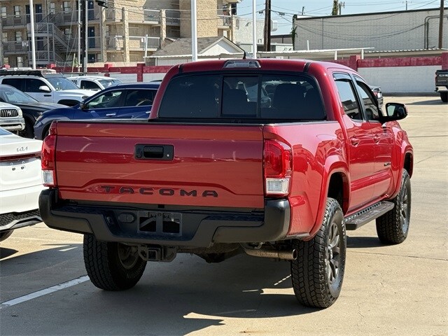 2017 Toyota Tacoma SR5 photo 3