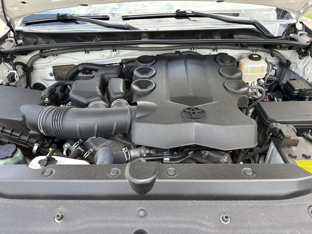 2022 Toyota 4Runner SR5 Premium - Photo 34