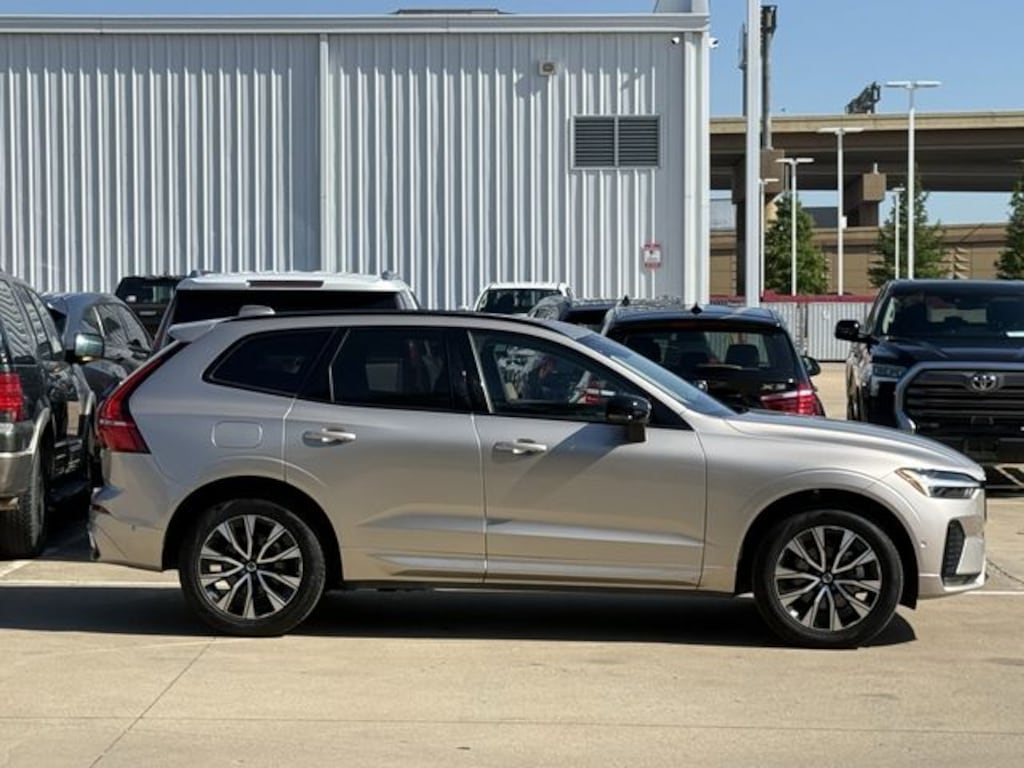 Used 2025 Volvo XC60 B5 Plus SUV