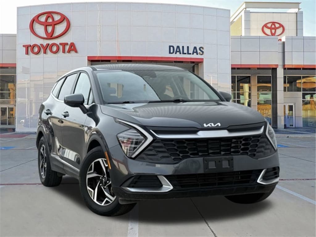 Used 2024 Kia Sportage LX SUV