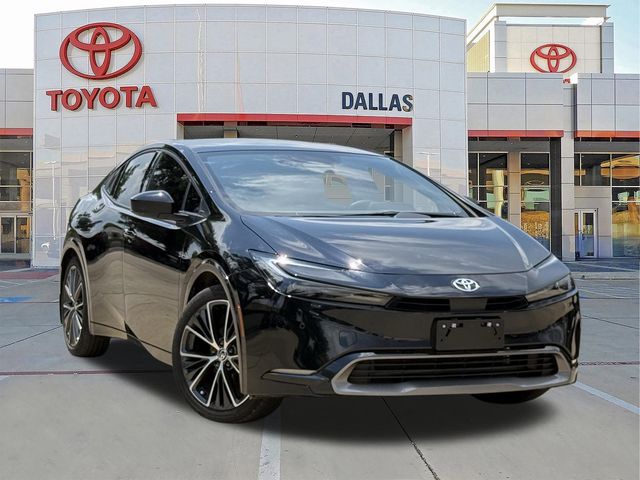 2024 Toyota Prius XLE FWD's photo