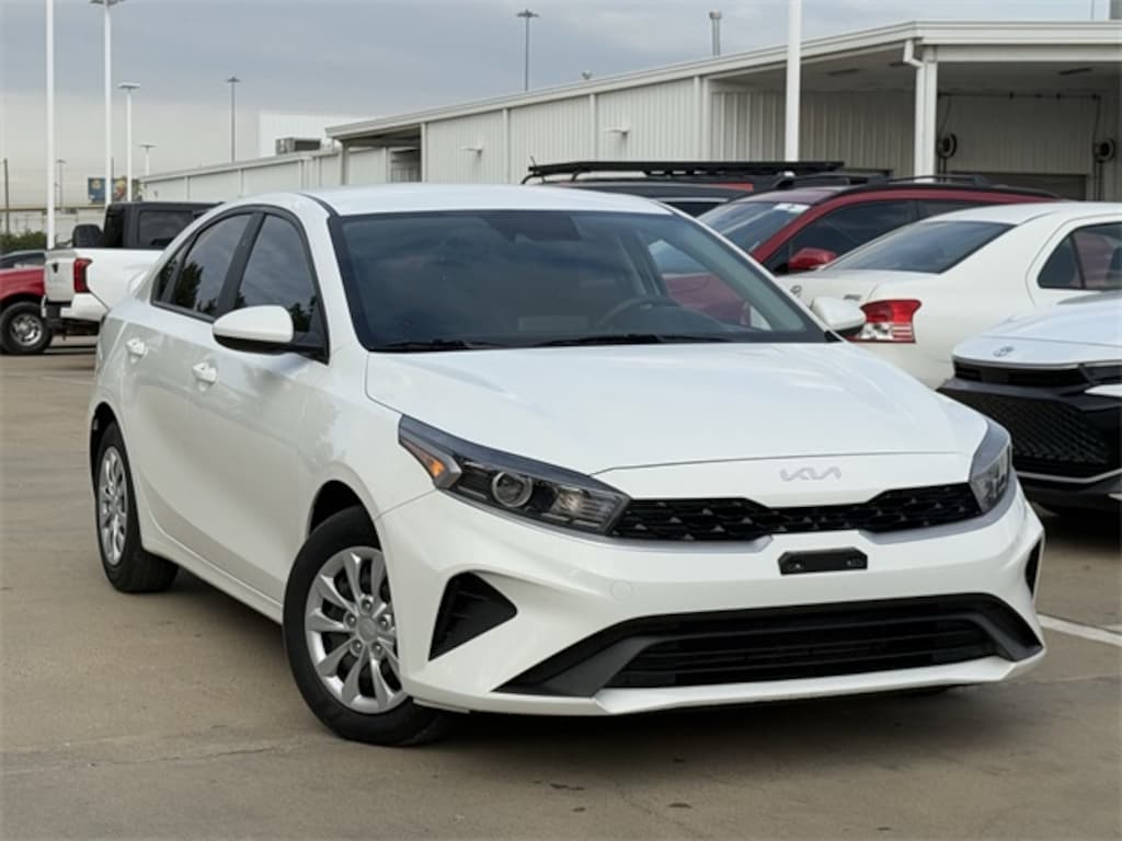 Used 2023 Kia Forte LX Sedan