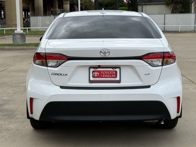 2026 Toyota Corolla LE - Photo 5