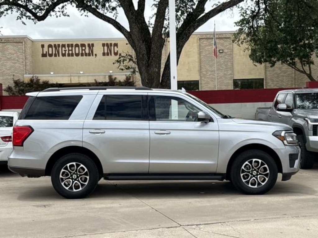 Used 2024 Ford Expedition XLT SUV