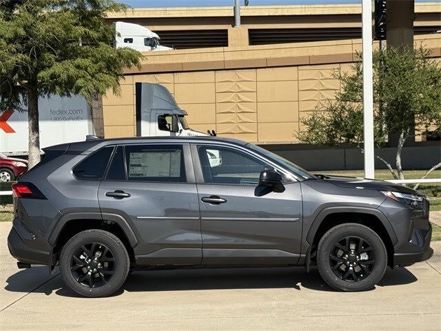 2025 Toyota RAV4 LE photo 2