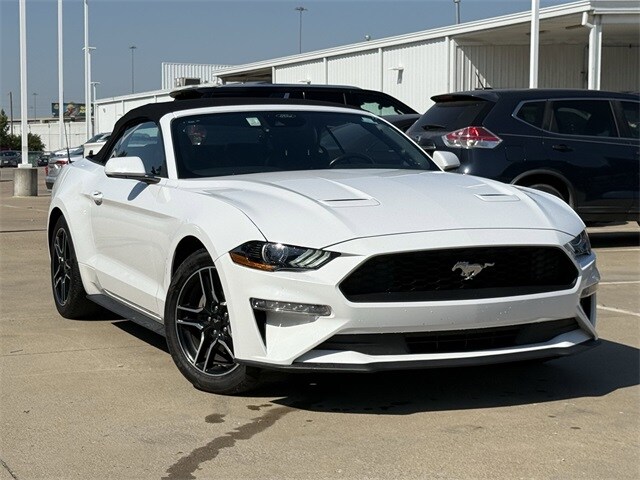 2022 Ford Mustang EcoBoost Premium Convertible photo 2