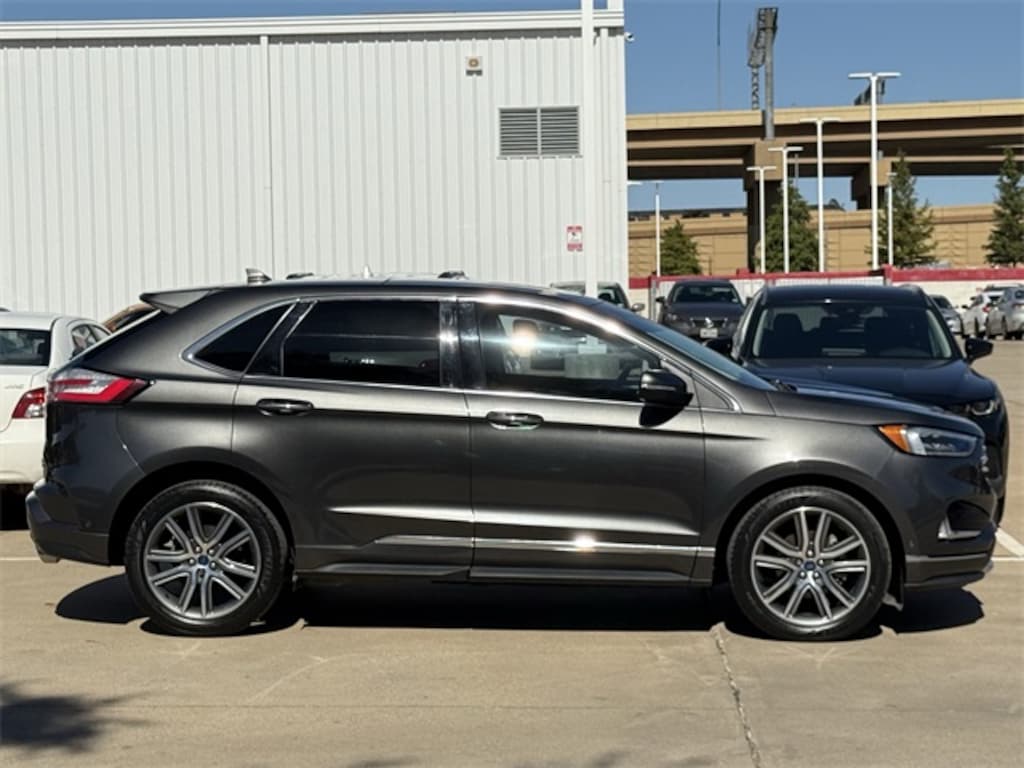 Used 2019 Ford Edge Titanium SUV