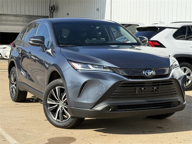 2024 Toyota Venza Limited's photo