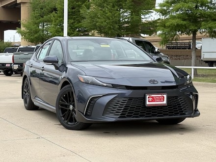 2026 Toyota Camry SE Sedan