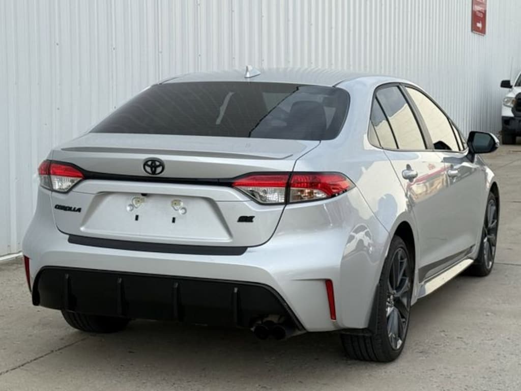 Used 2025 Toyota Corolla SE Sedan