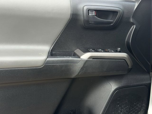 2023 Toyota Tacoma SR5 - Photo 22