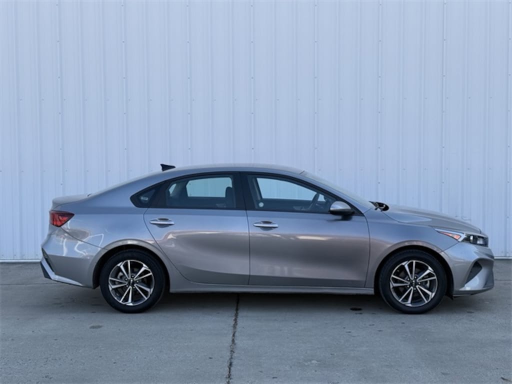 Used 2024 Kia Forte LXS Sedan