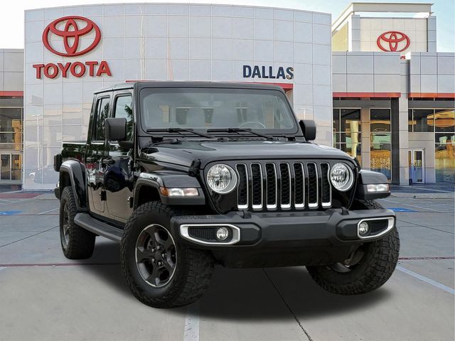 2022 Jeep Gladiator Overland's photo