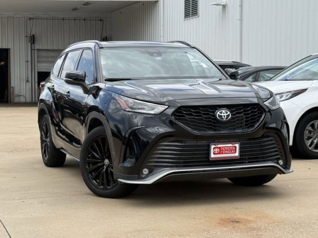 Used 2023 Toyota Highlander XSE SUV