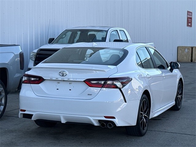 2024 Toyota Camry SE photo 4