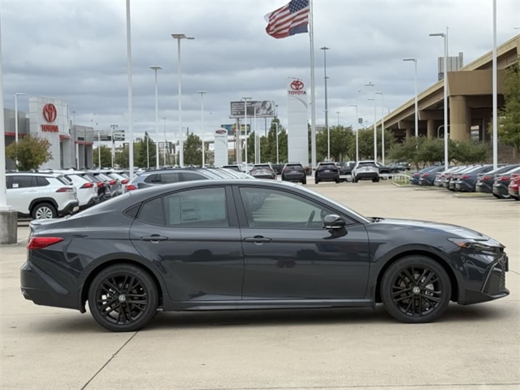 New 2026 Toyota Camry SE Sedan