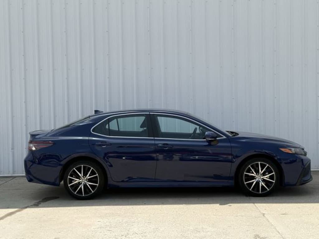 Used 2024 Toyota Camry SE Sedan