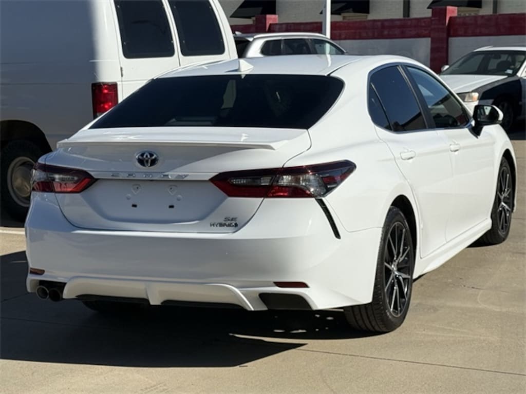 Used 2023 Toyota Camry Hybrid SE Sedan