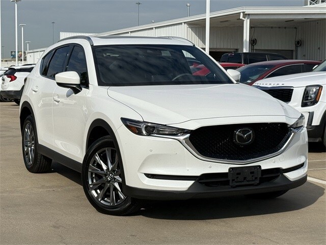 2020 Mazda CX-5 Signature photo 2