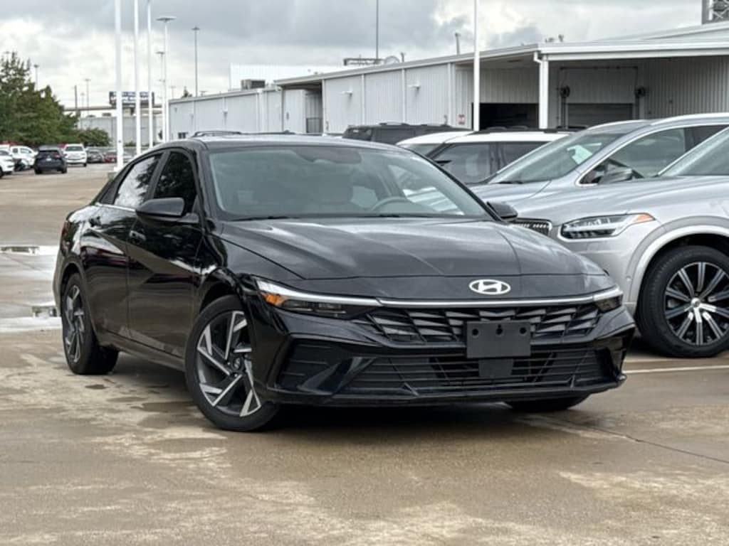 Used 2024 Hyundai Elantra SEL Sedan