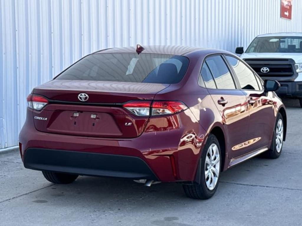 Used 2025 Toyota Corolla LE Sedan