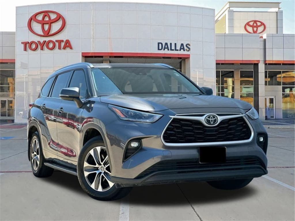 Used 2021 Toyota Highlander XLE SUV