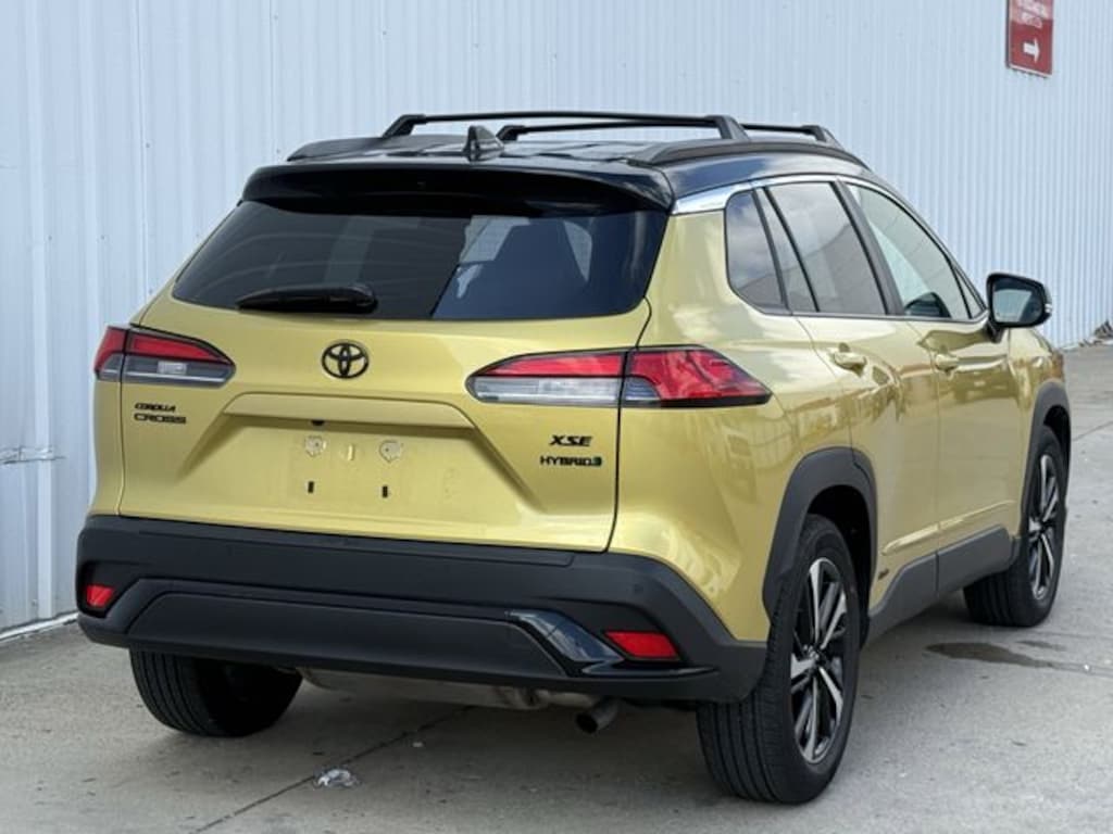 Used 2024 Toyota Corolla Cross Hybrid Hybrid XSE SUV