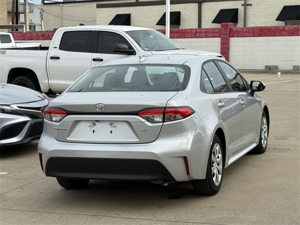 Used 2024 Toyota Corolla LE Sedan