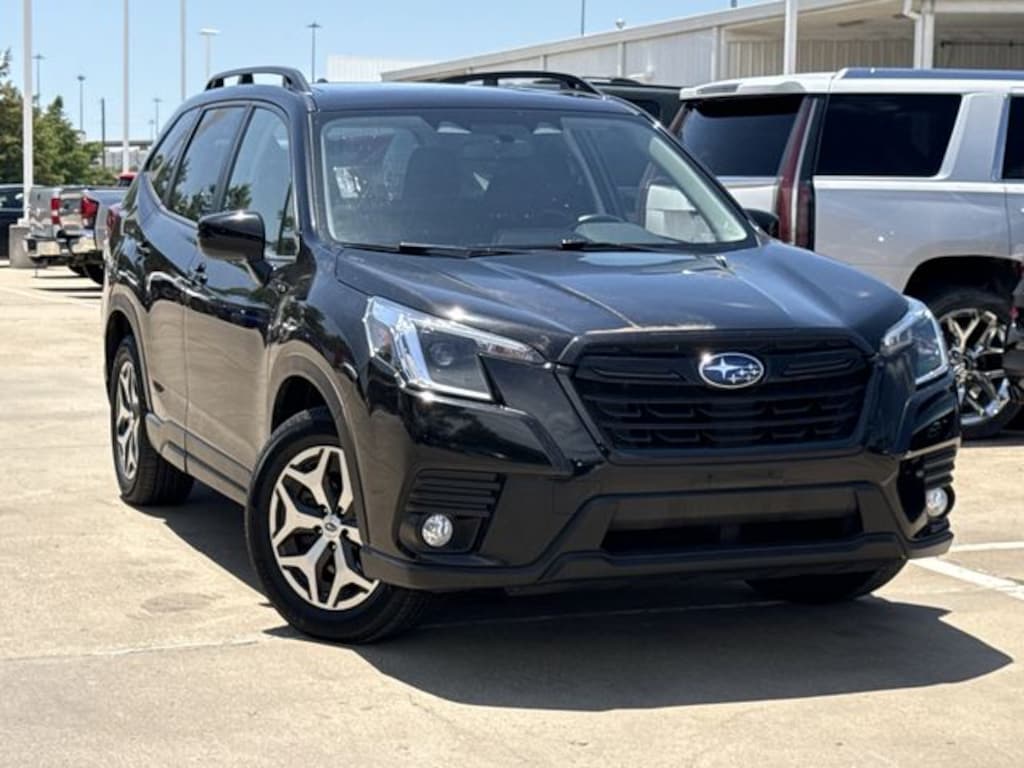 Used 2023 Subaru Forester Premium SUV
