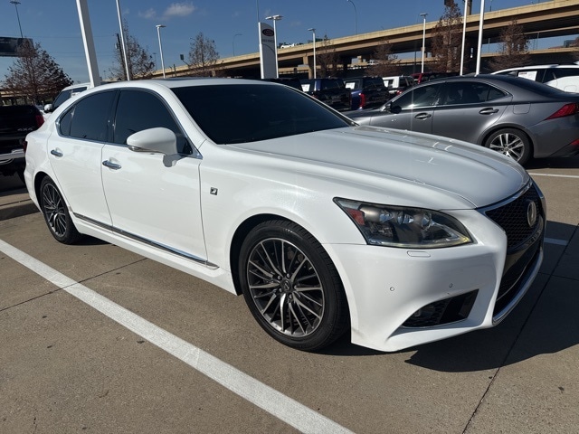 2014 Lexus LS Base's photo