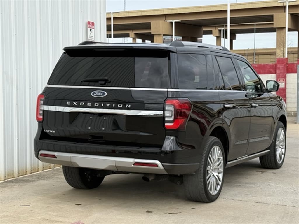 Used 2024 Ford Expedition Limited SUV