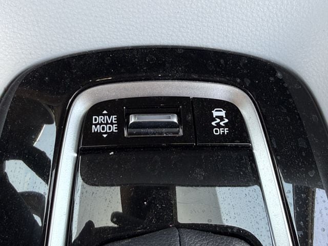 2025 Toyota Corolla SE - Photo 20