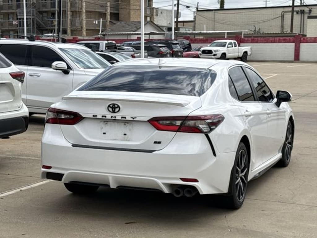 Used 2023 Toyota Camry SE Sedan