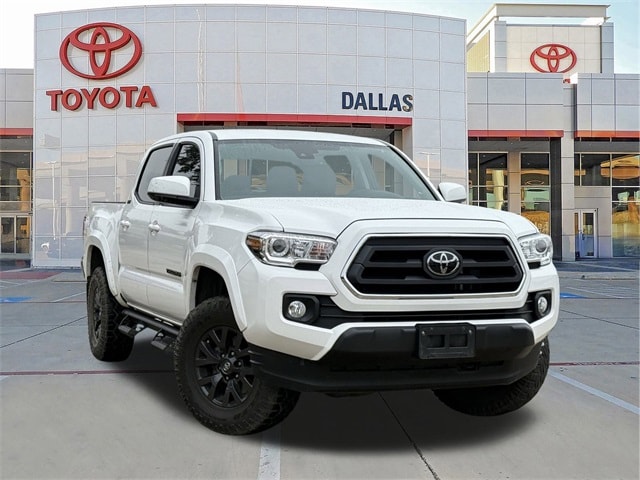2023 Toyota Tacoma SR5's photo